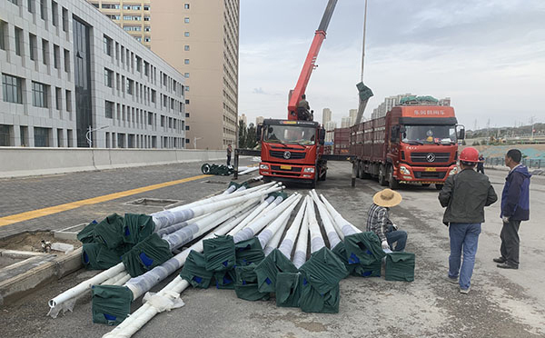 农村金川太阳能路灯安装全解析：庭院金川太阳能路灯施工指南